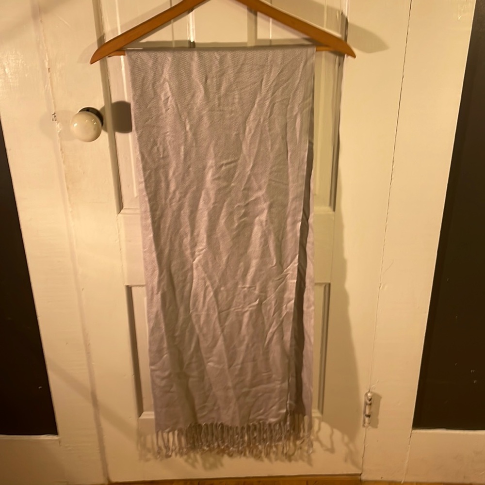 Gray Rayon Scarfbwith Fringes.